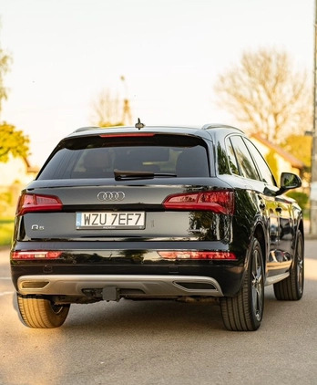 Audi Q5 cena 145000 przebieg: 61000, rok produkcji 2019 z Żuromin małe 211